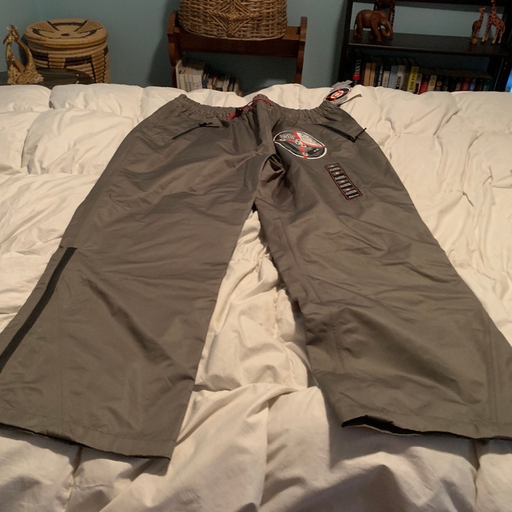 10X Men's Filed Green Athletic Pants. Size XL NWT